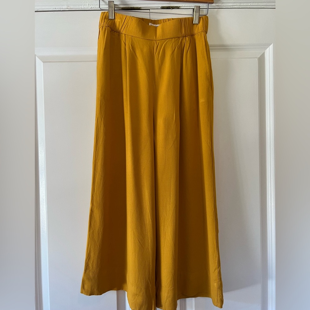 Pull and Bear Ladies Mustard Wide Leg Pants
